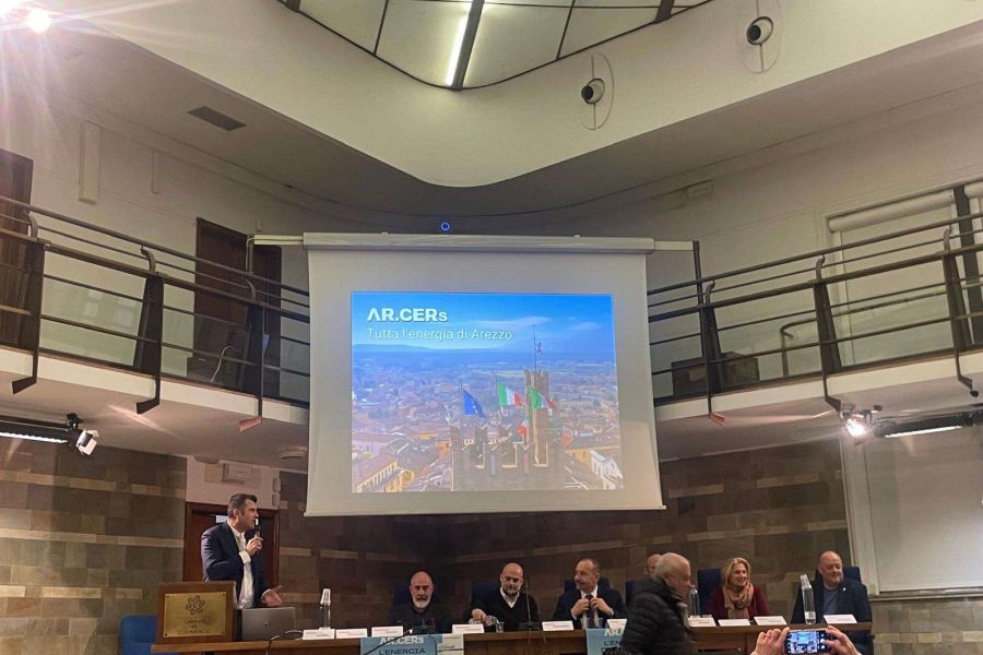 Nasce AR.CERs, la Comunità energetica rinnovabile e solidale del Comune di Arezzo