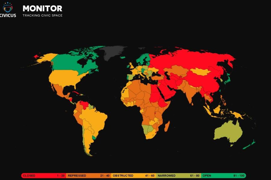 Il Governo Meloni alza la pressione su giornalisti e attivisti, in Italia protestare è sempre più difficile