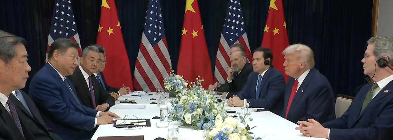 Incontro Trump-Xi: la Cina allenta le restrizioni all’export di terre rare e gli Usa riducono i dazi