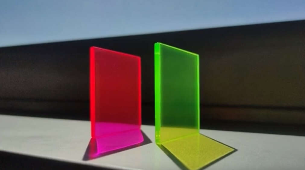 Il fotovoltaico che arreda le città: trasparente, colorato e riciclato