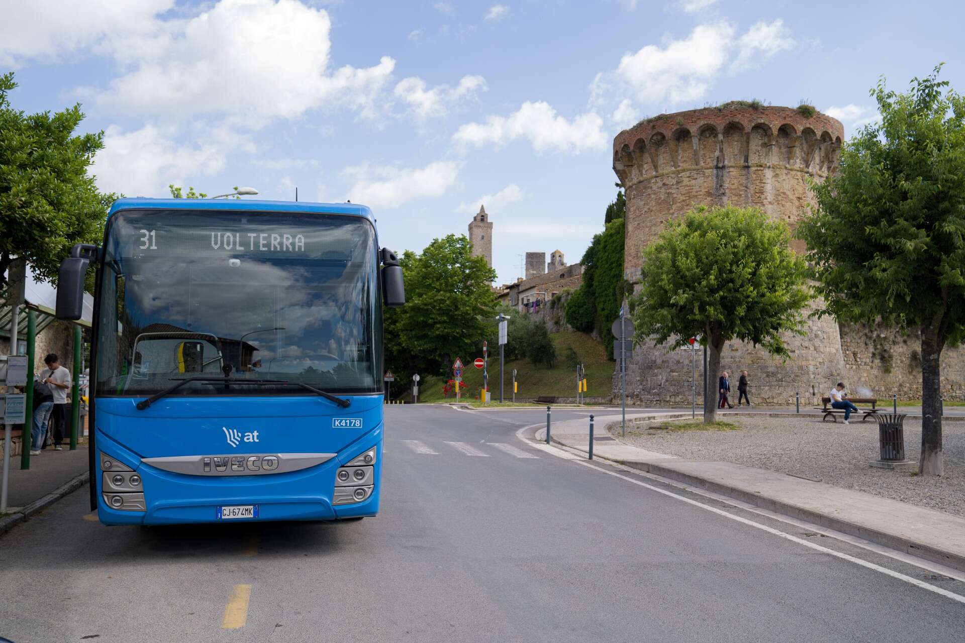 In autobus tra San Gimignano e Volterra, da giovedì 5 giugno torna la linea 31