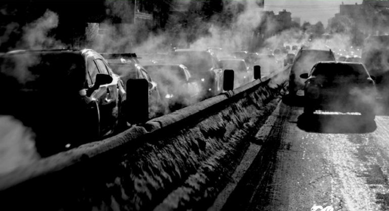 Auto, Bruxelles propone nuove norme, test e controlli per migliorare sicurezza stradale e qualità dell’aria