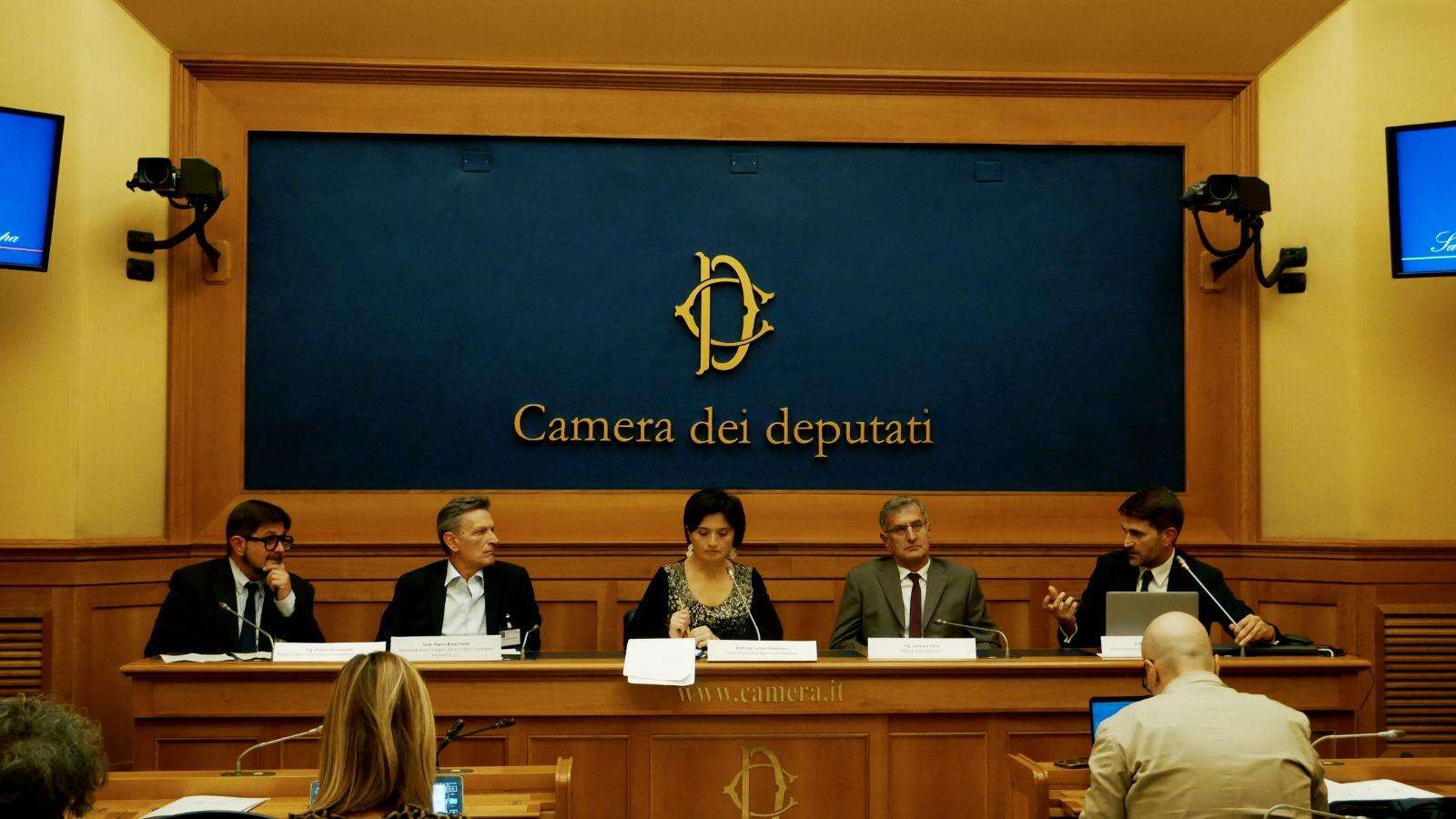 Biometano da captazione del biogas delle discariche, l’esempio toscano protagonista alla Camera