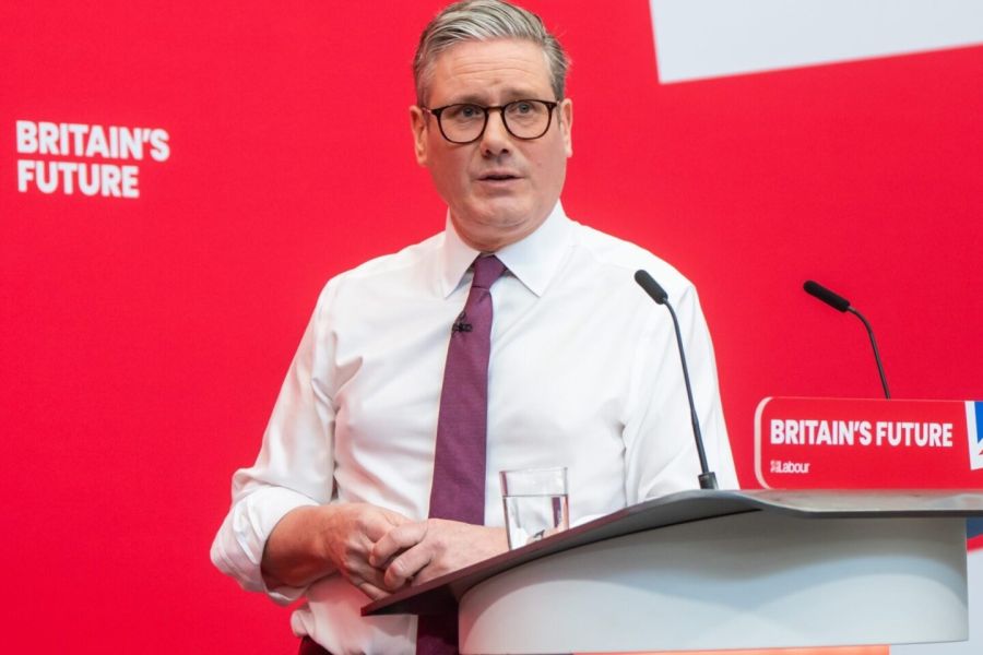 Elezioni nel Regno Unito: stravincono i laburisti. Sconfitta storica per i Conservatori, miglior risultato di sempre per i Verdi