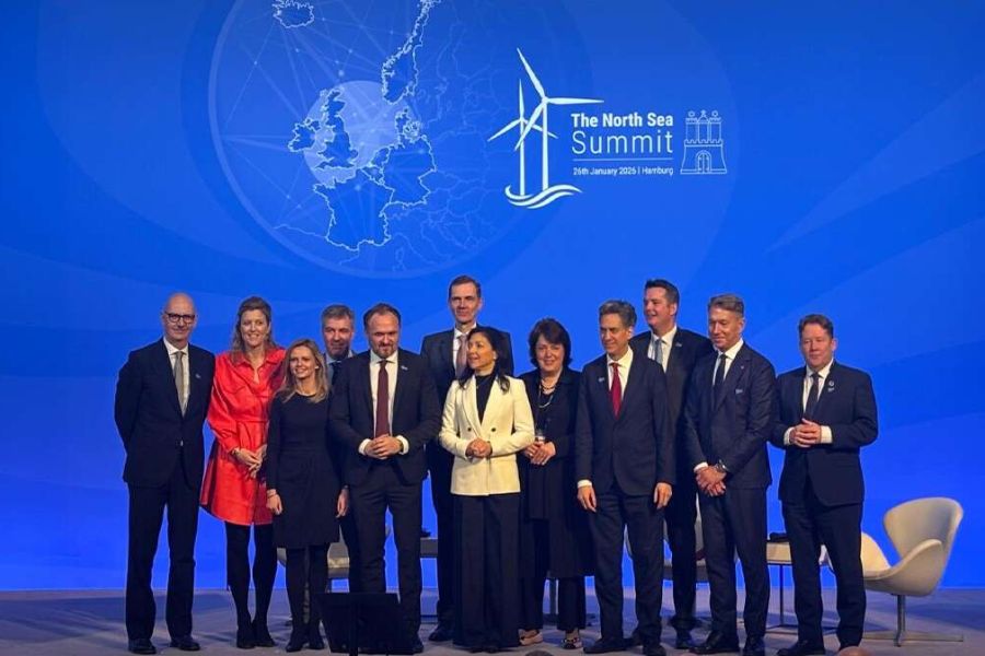 Nel Mare del Nord progetti transfrontalieri per 100 GW di eolico offshore entro il 2050, verso 300 GW in totale