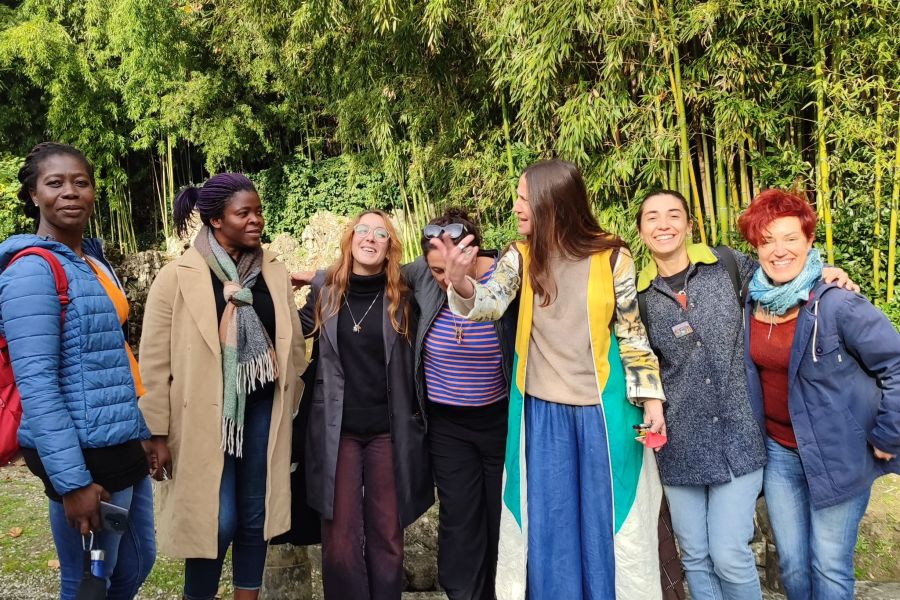 Creare ponti e relazioni tra pratiche artigianali e culture diverse: il progetto Intercultural Craft