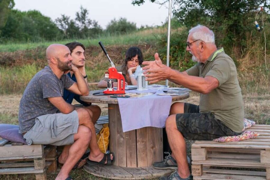 Peccioli, una comunità che si racconta: “Giorno dopo giorno” diventa strenna natalizia