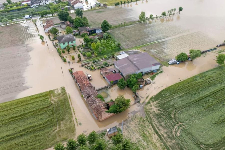 Crisi climatica, il nord Italia finisce di nuovo sott’acqua mentre in Sicilia avanza la siccità