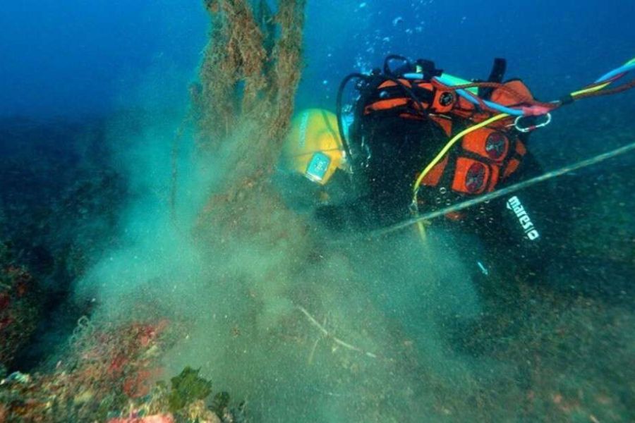 L’86,5% dei rifiuti trovati in mare è connesso alle attività di pesca